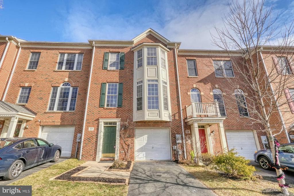 22 Waddington Court photo 1