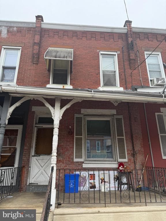 5241 Pulaski Avenue photo 1
