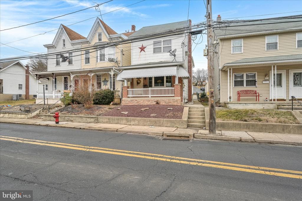 429 W Columbia Street photo 1