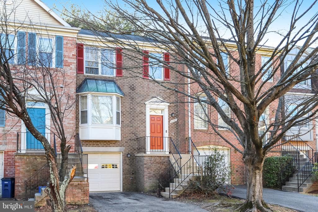 2807 Strauss Terrace photo 1