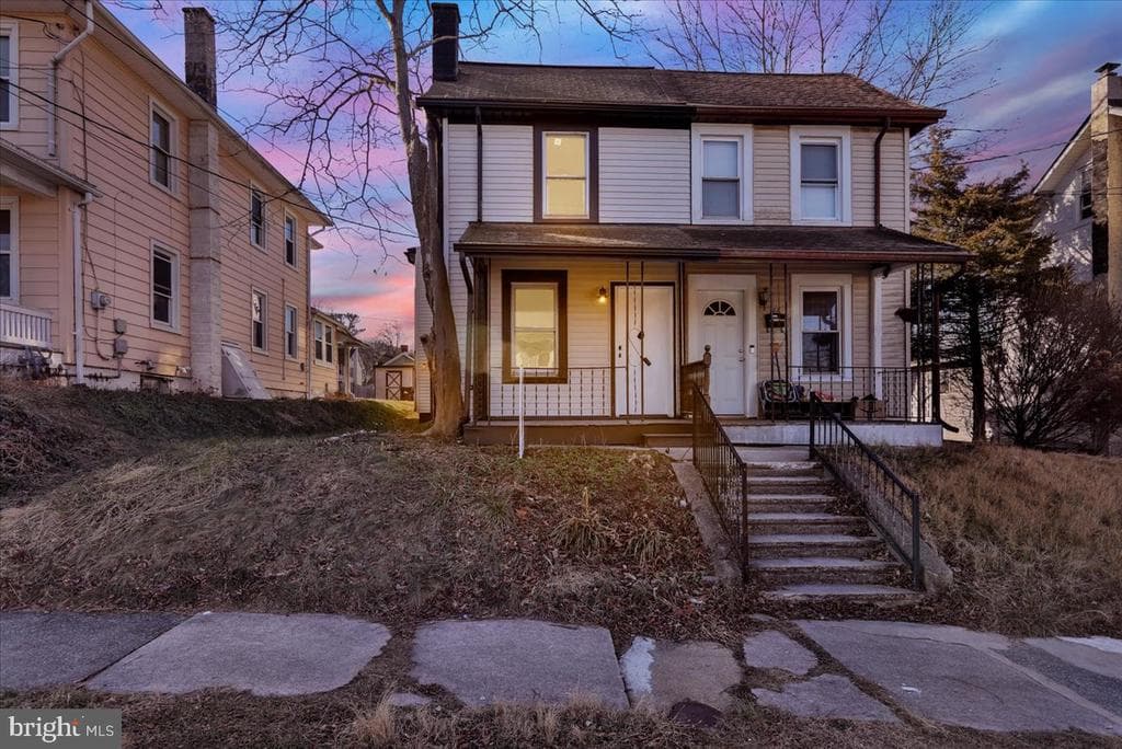 148 Bird Street photo 1