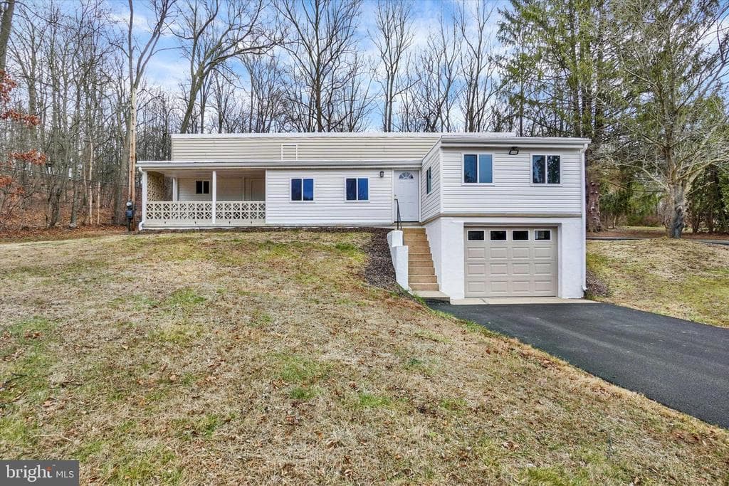515 E Snyder Corner Road photo 1