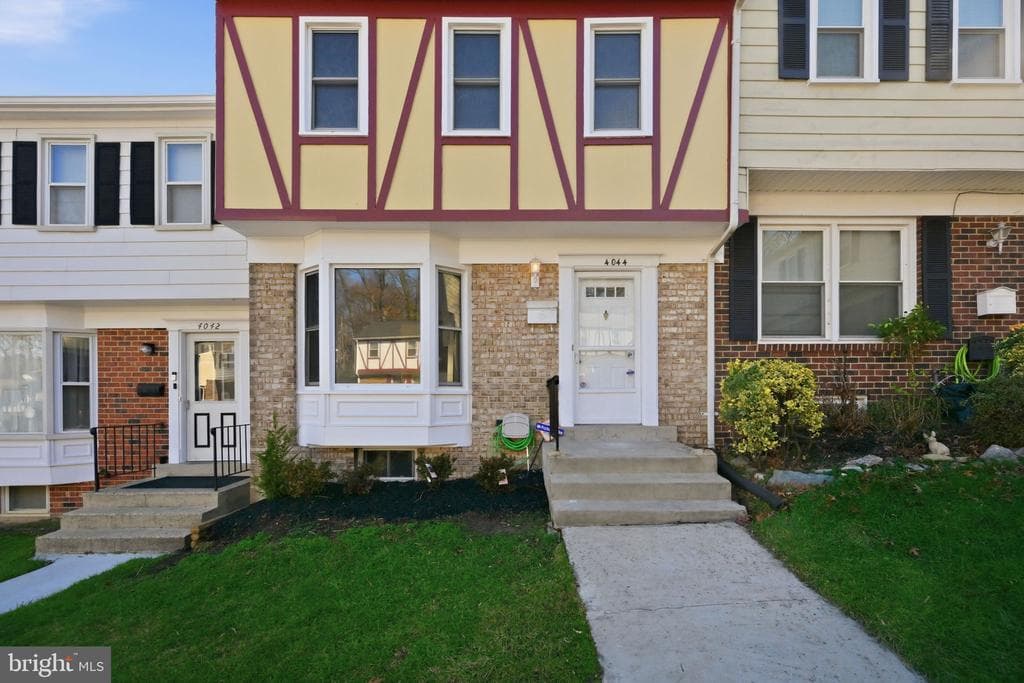 4044 Hanson Oaks Drive photo 1