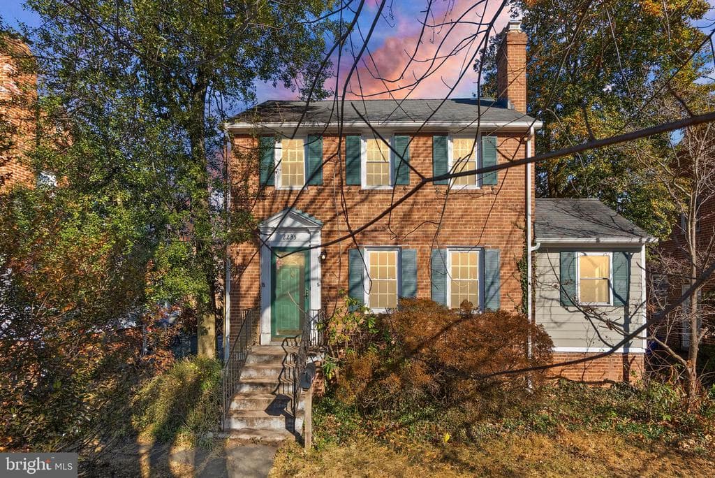 2235 N Columbus Street photo 1