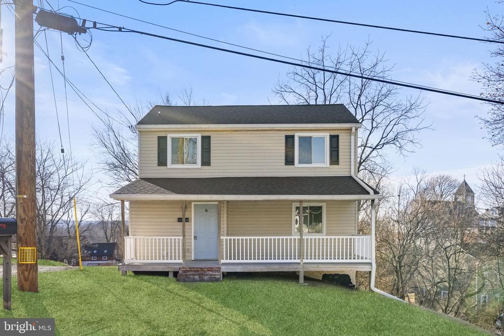 6 Emmett Street photo 1