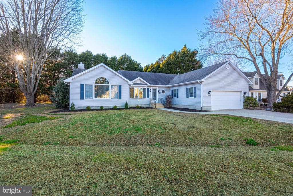 11215 Saint Martins Parkway photo 1