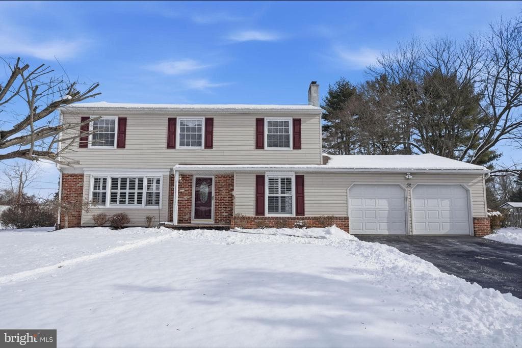32 Lower Hilltop Road photo 1
