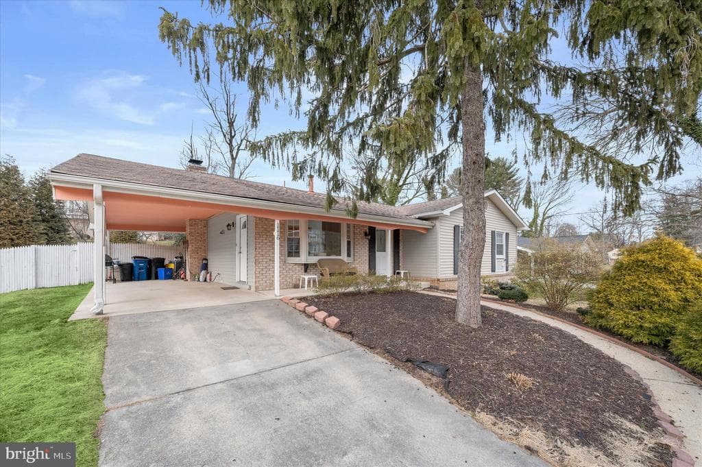 1116 Tiffany Road photo 1