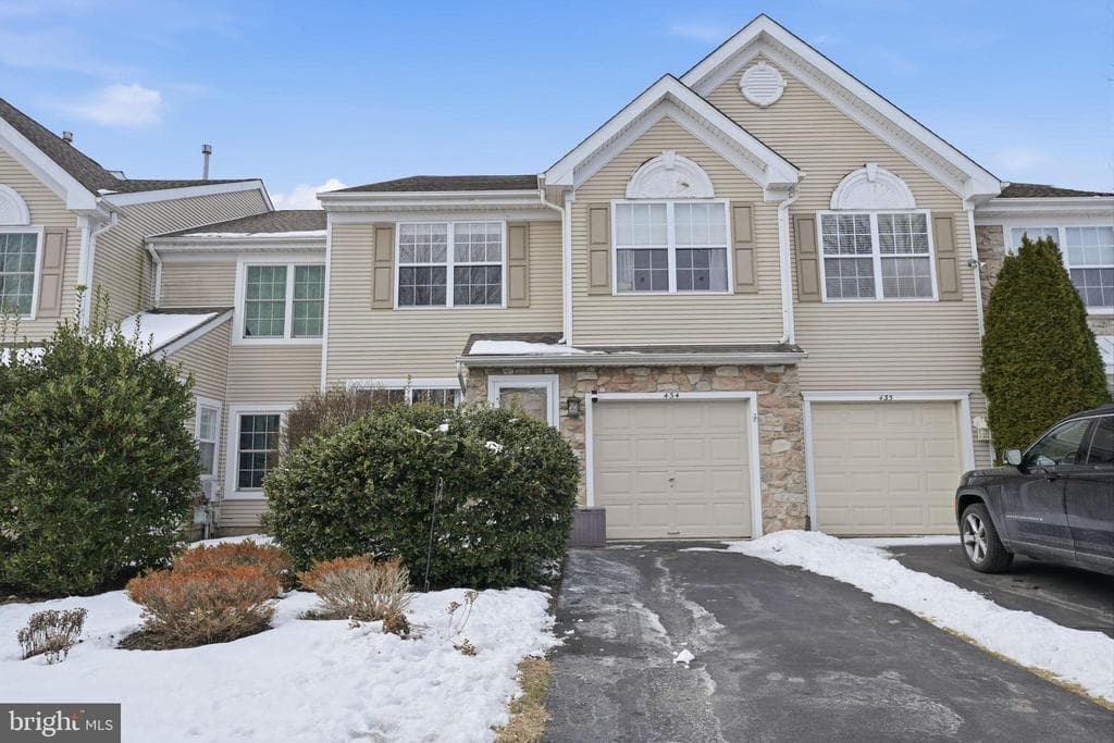 434 Mahogany Walk photo 1