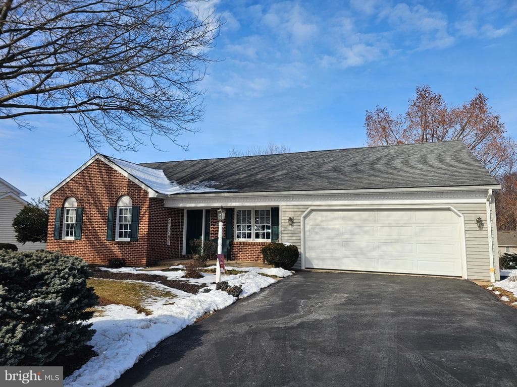 60 Chapel View Drive photo 1