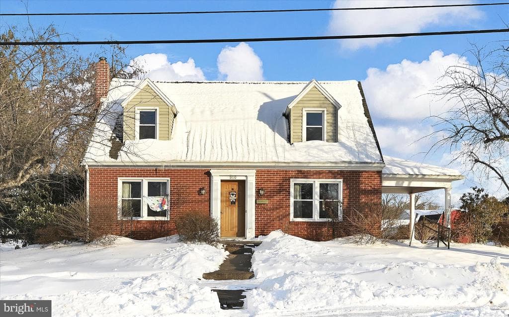 910 Deatrich Avenue photo 1