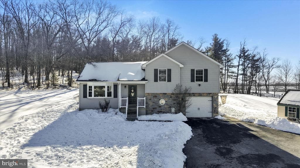 245 Dove Road photo 1