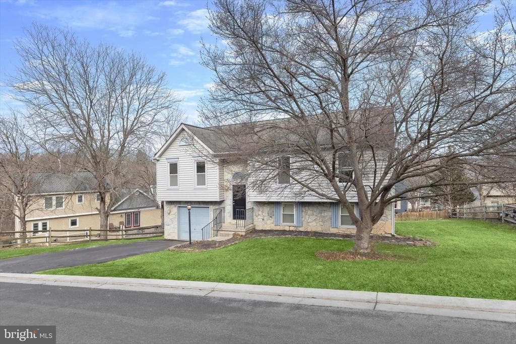 6653 E Lakeridge Road photo 1
