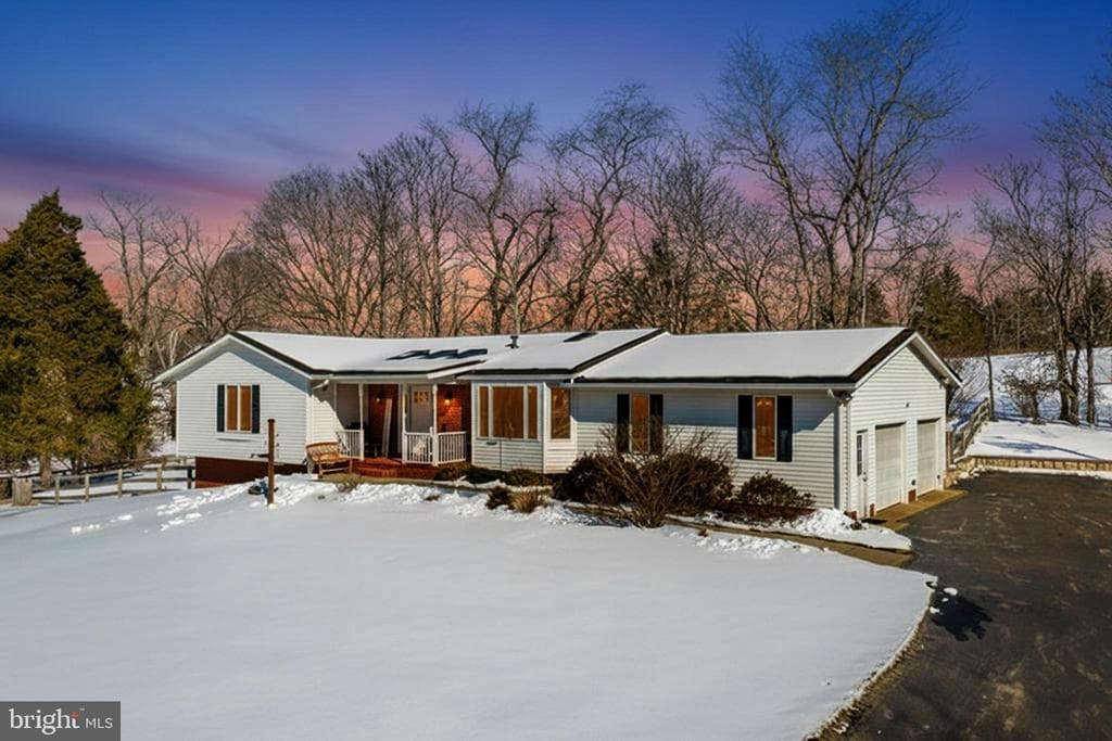 8564 Opal Road photo 1