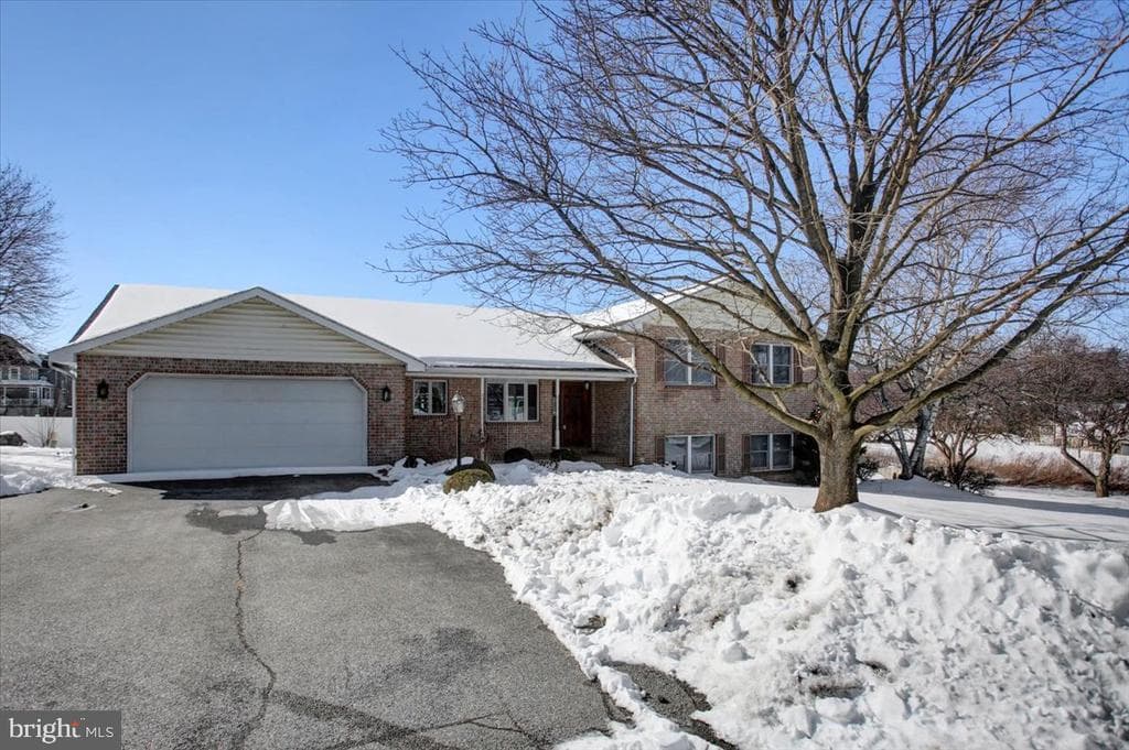 482 Beech Tree Street photo 1