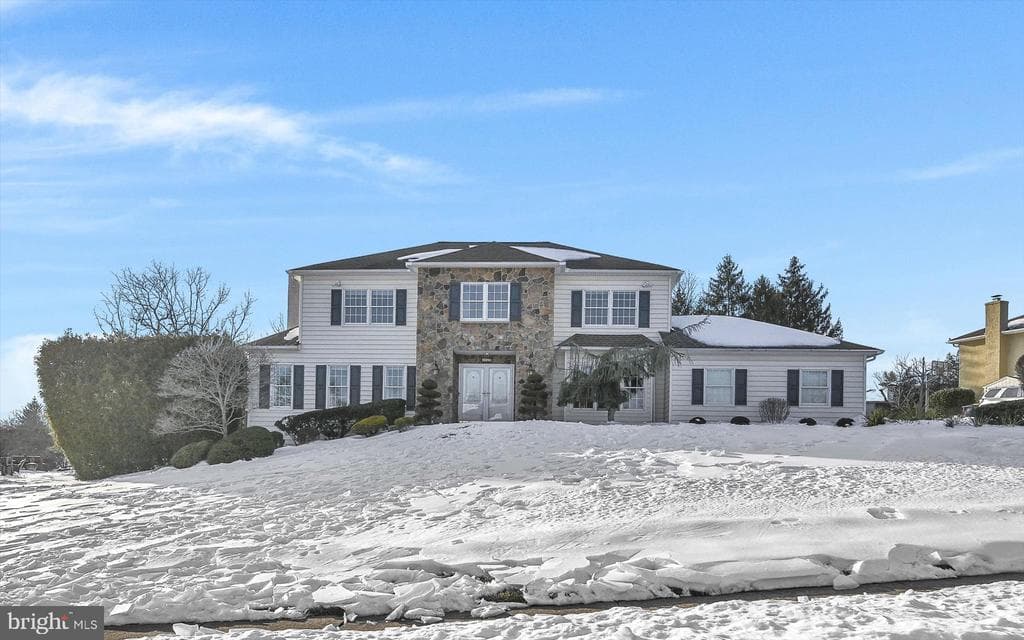 1025 Denston Drive photo 1