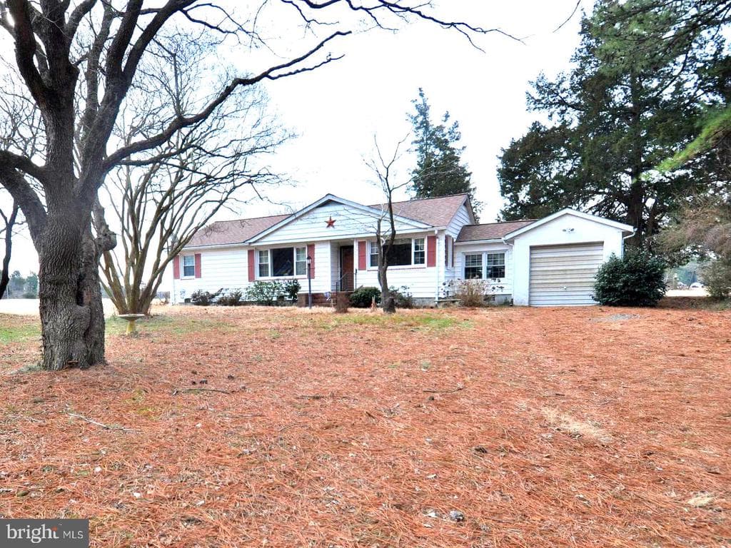 1837 Dun Swamp Road photo 1