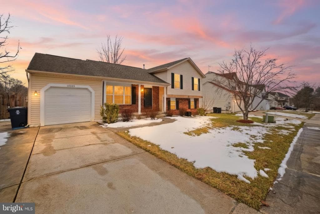 10305 Beaver Knoll Drive photo 1