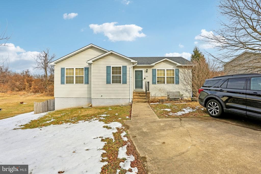 30 Westminster Drive photo 1