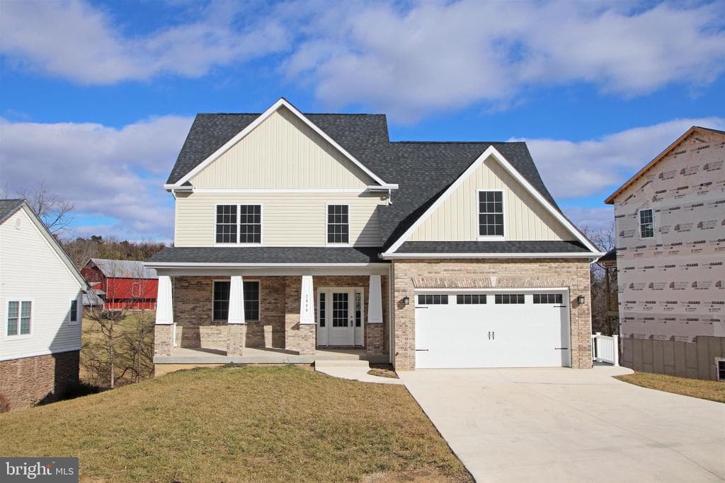 2060 Willow Hill Drive photo 1