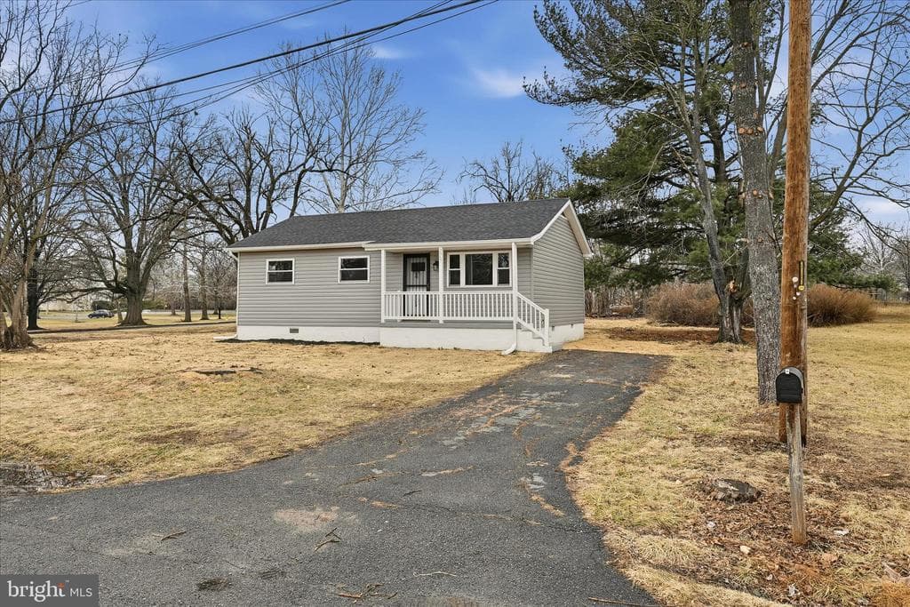 2967 S Pleasant Valley Road photo 1
