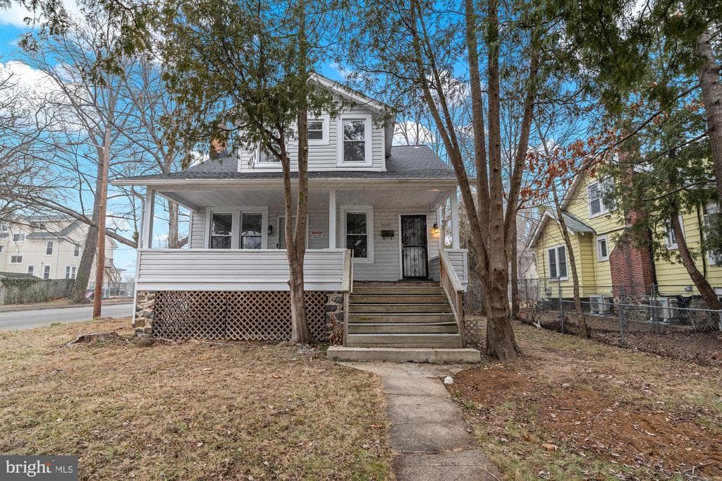 5318 Norwood Avenue photo 1