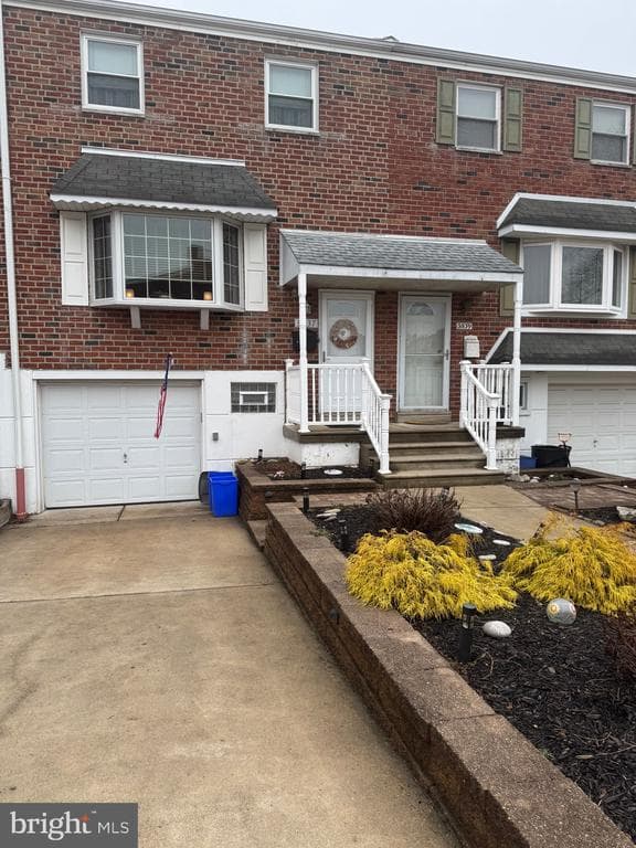 3537 Carey Road photo 1