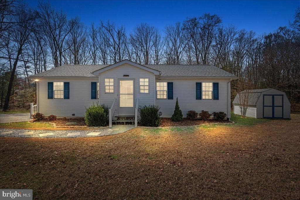 23311 Point Lookout Road photo 1