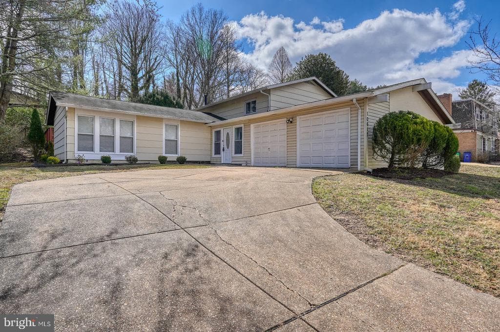 10617 Green Mountain Circle photo 1