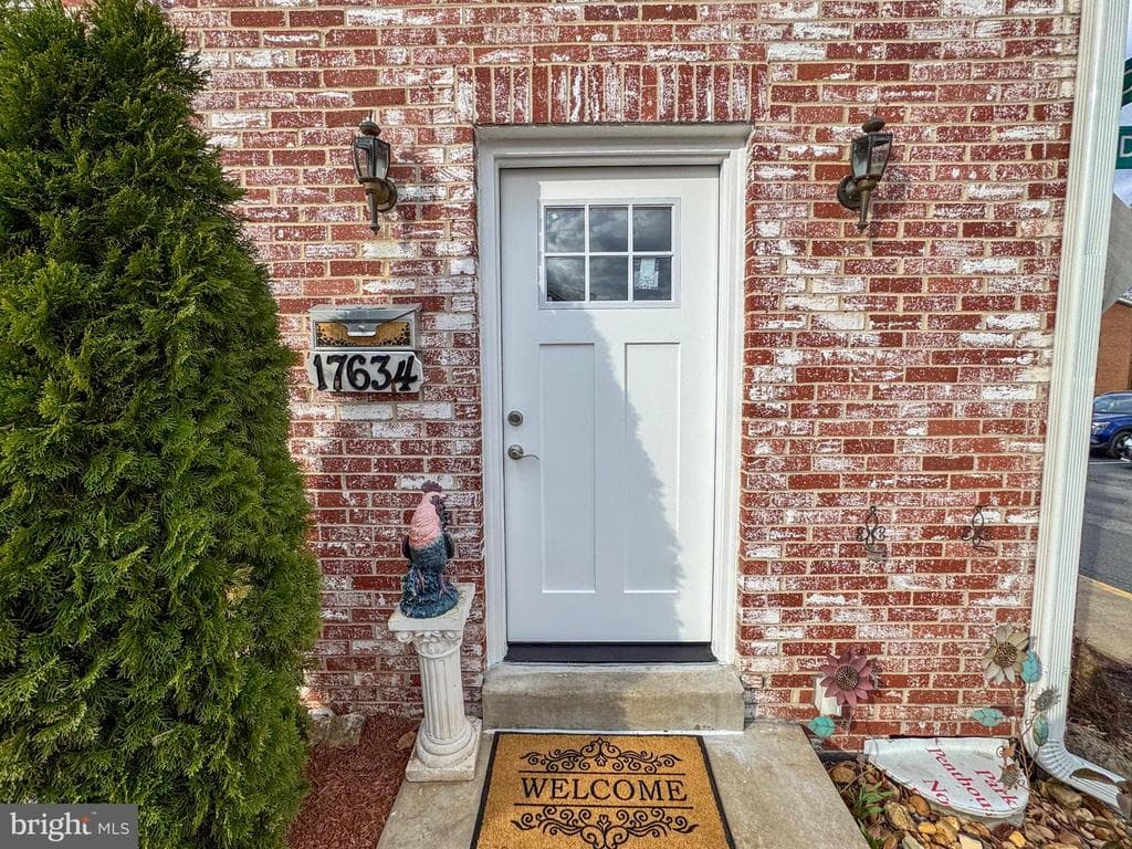 17634 Topfield Drive #13-C photo 1