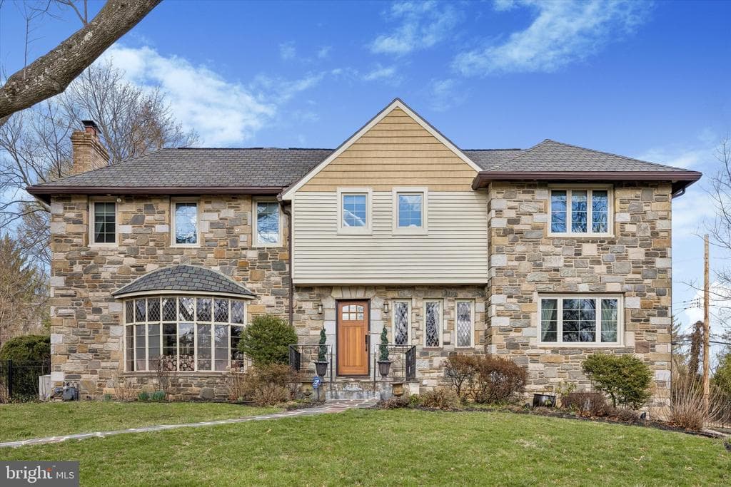 239 Brydon Road photo 1