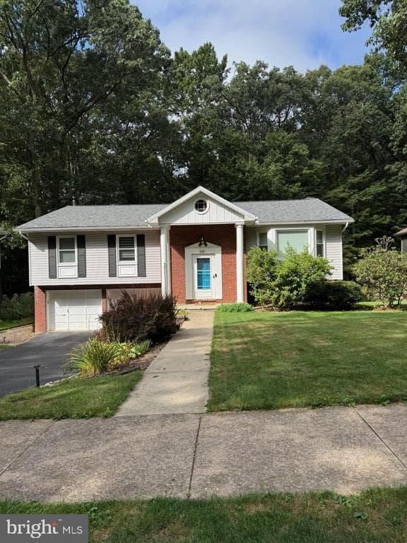 681 Berkshire Drive photo 1
