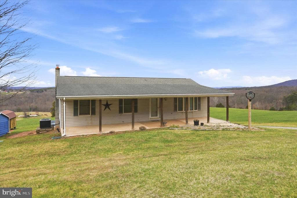 529 Braddock School Road photo 1