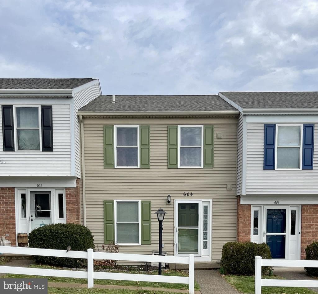 604 Allenview Drive photo 1