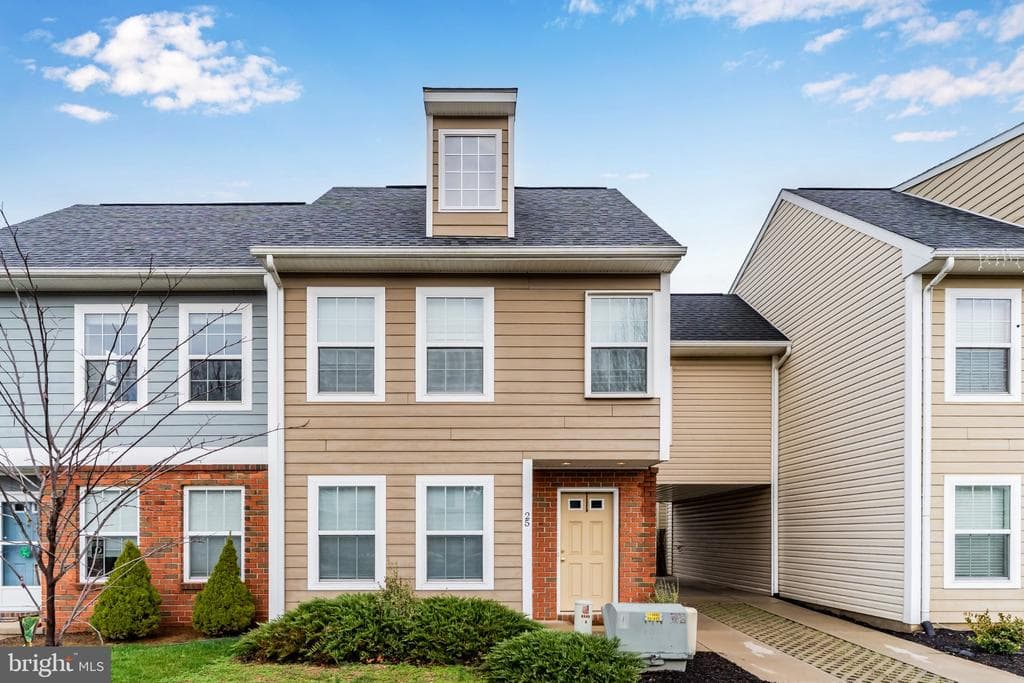 25 Parkview Drive photo 1