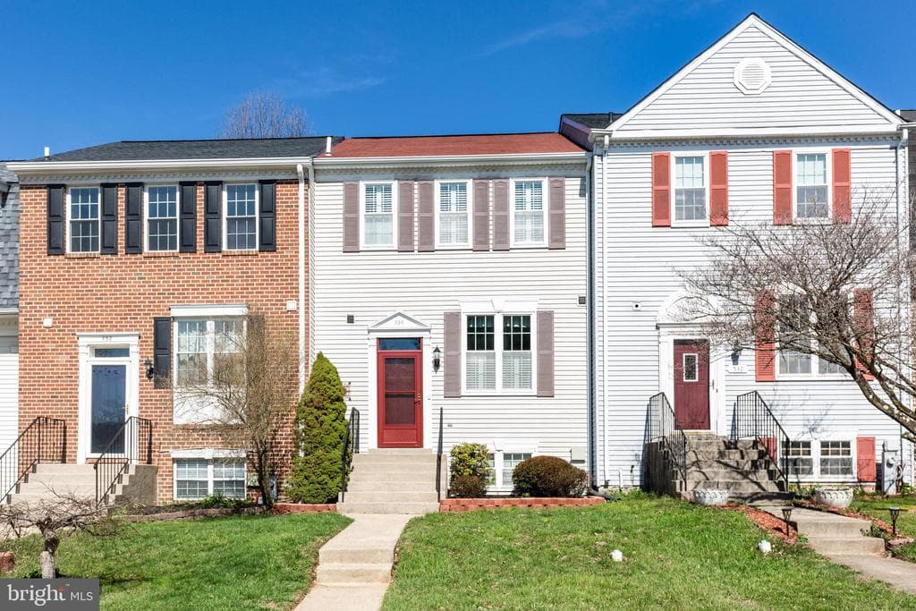 534 Congressional Drive photo 1