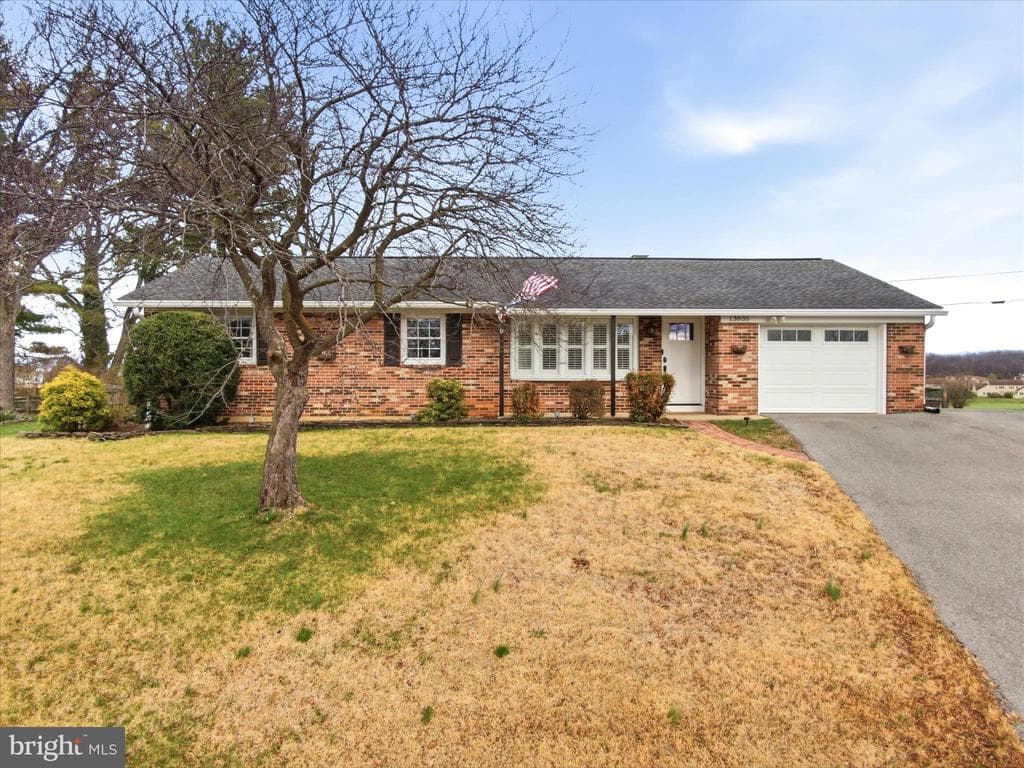 13835 Northcrest Road photo 1