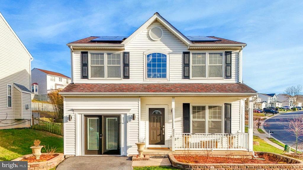 211 Byfield Road photo 1