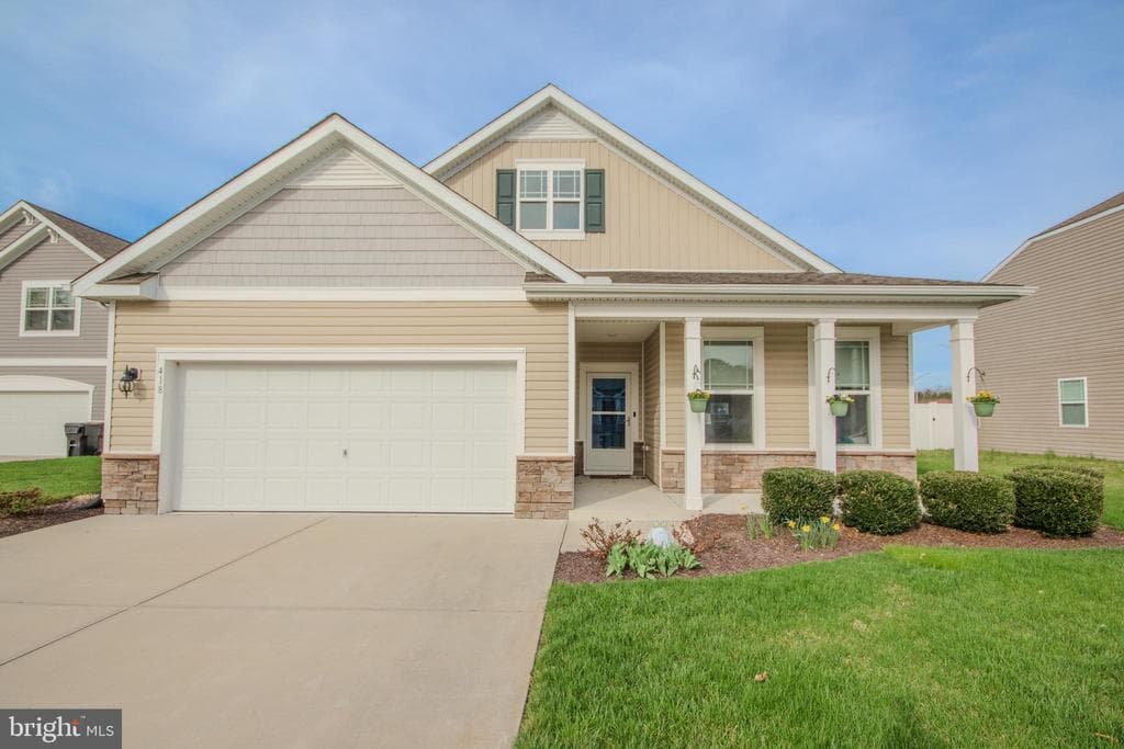 418 Twin Creeks Drive photo 1