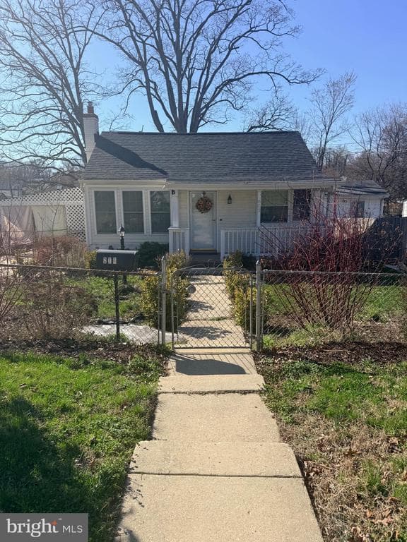 802 Minna Avenue photo 1