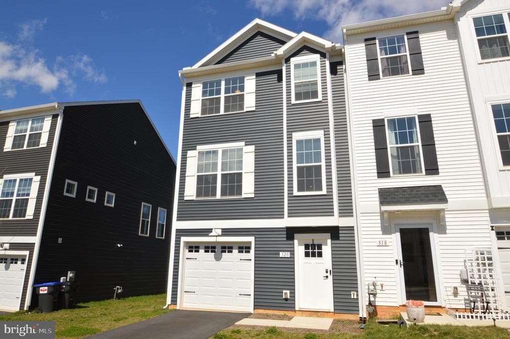 320 Avon Drive photo 1