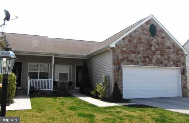 1899 Deerfield Drive photo 1