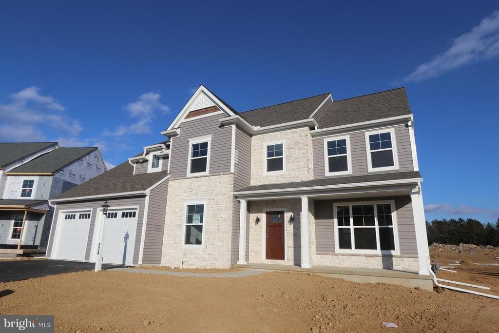 404 Parkside Way photo 1