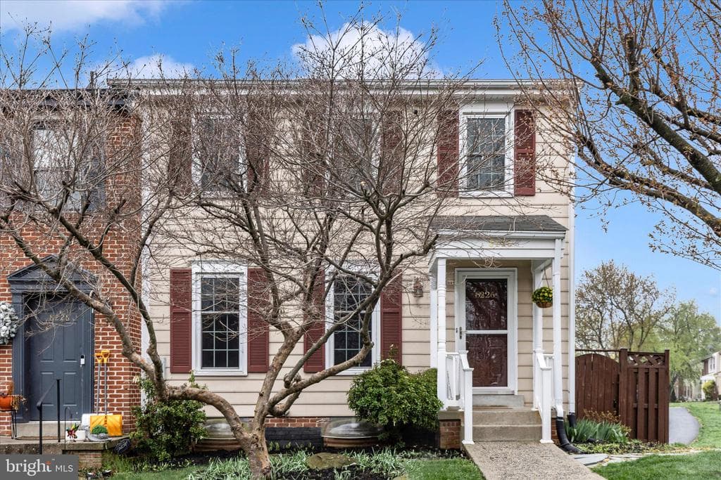 8226 Red Wing Court photo 1