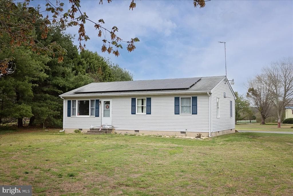 15421 Oakland Road photo 1