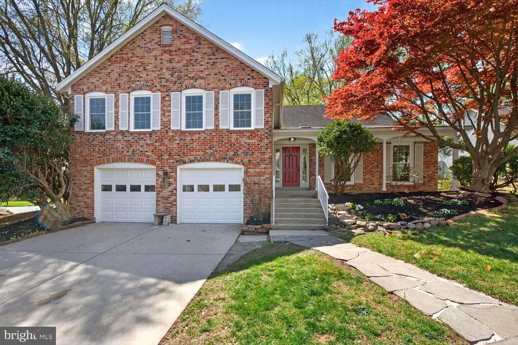9217 Dorothy Lane photo 1