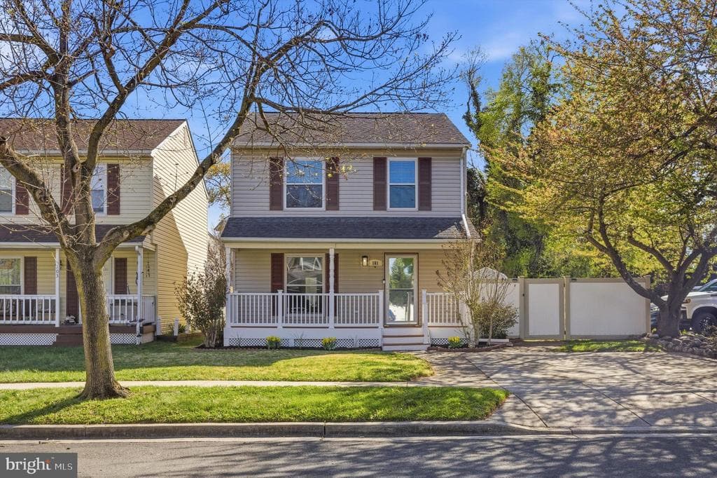 101 Cottage Grove Drive photo 1