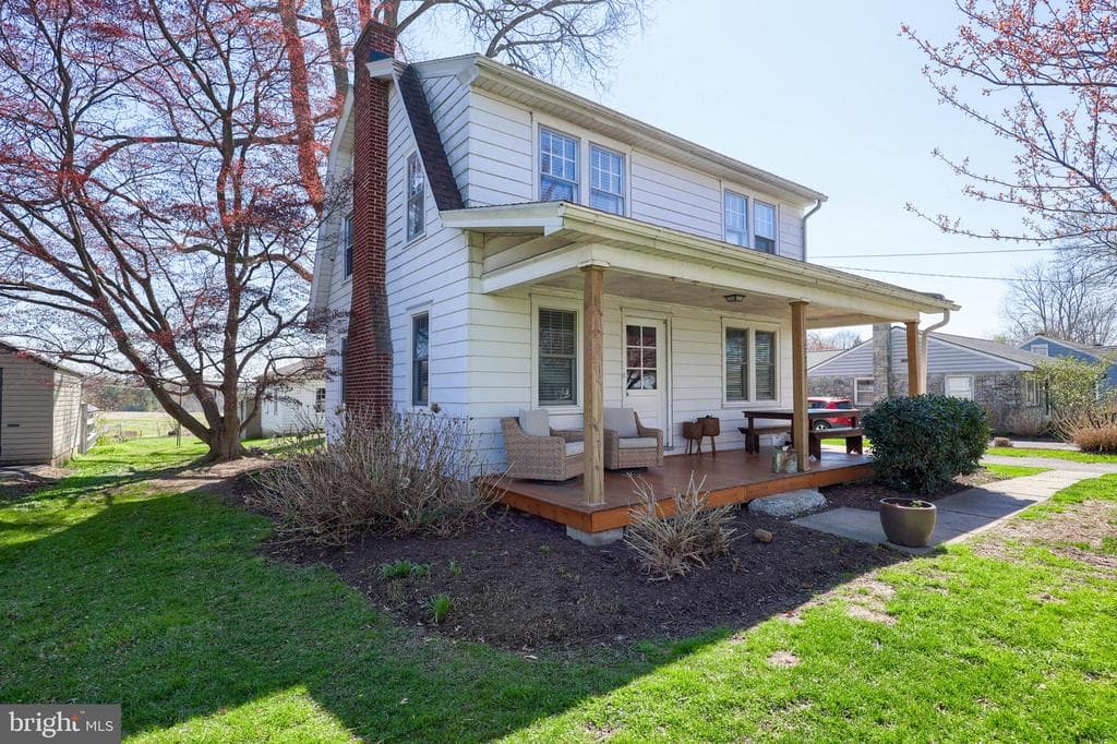 277 Sprecher Road photo 1