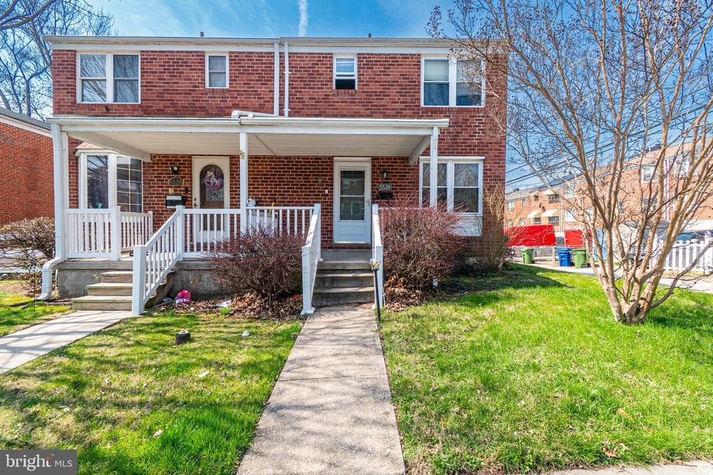 5538 Whitwood Road photo 1
