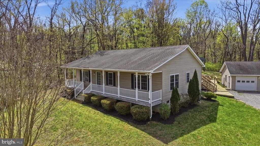 622 Ann Lewis Road photo 1
